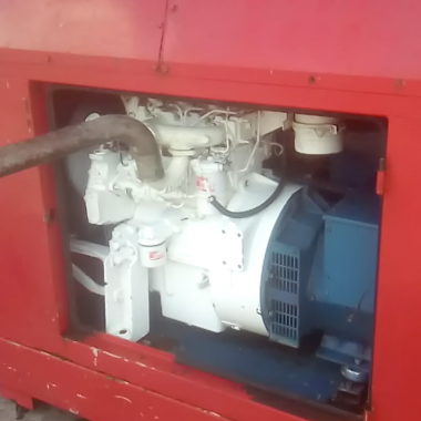 Nieuwe generator in behuizing