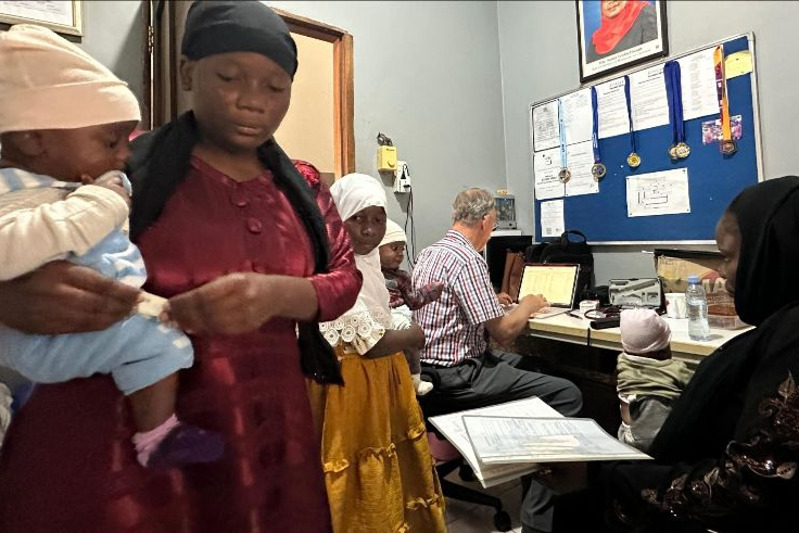 Relatives Support children